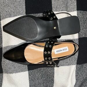 Steve Madden sling back shoes